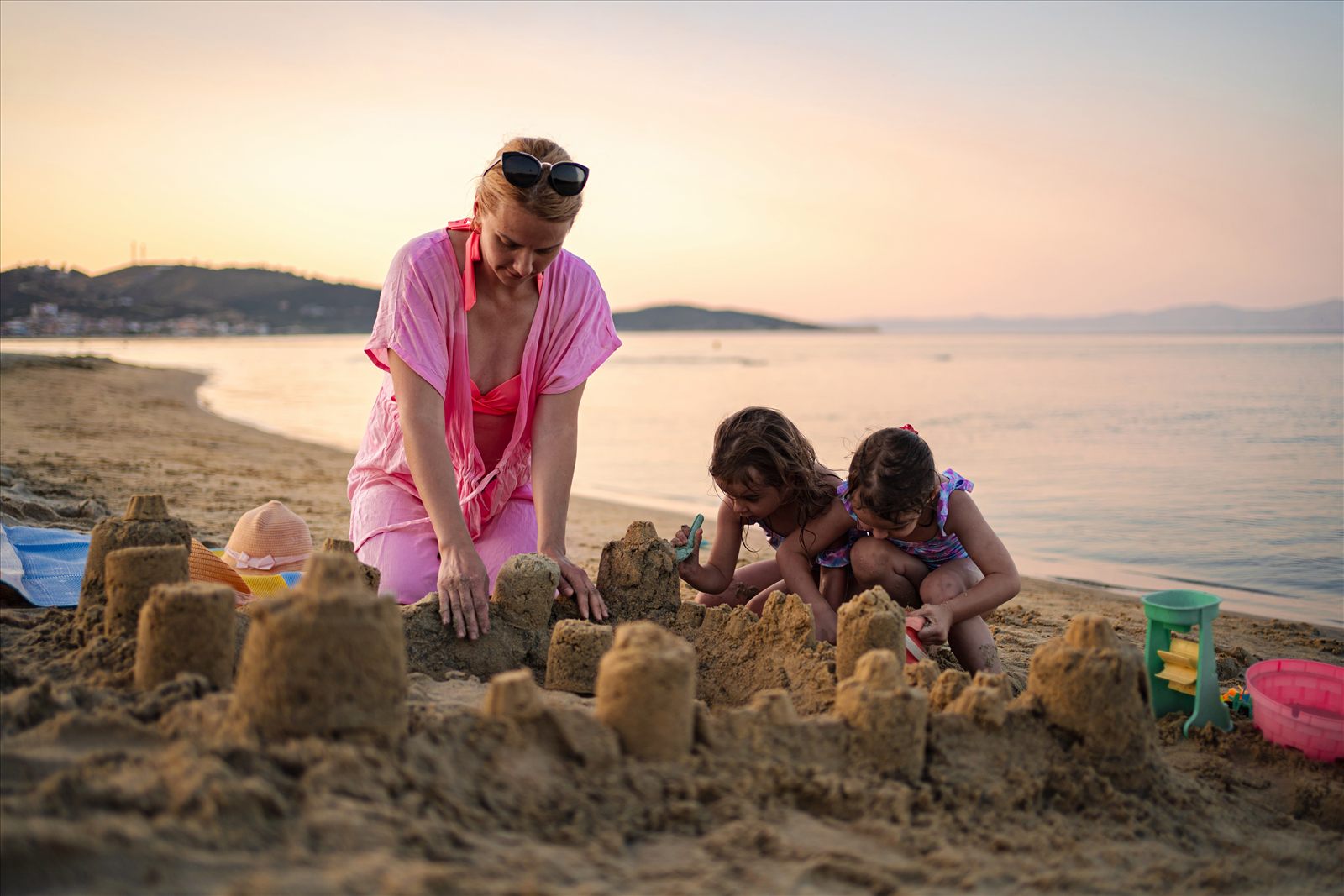 Kinder am Sandstrand als Symbolbild für Familienhotels in Side